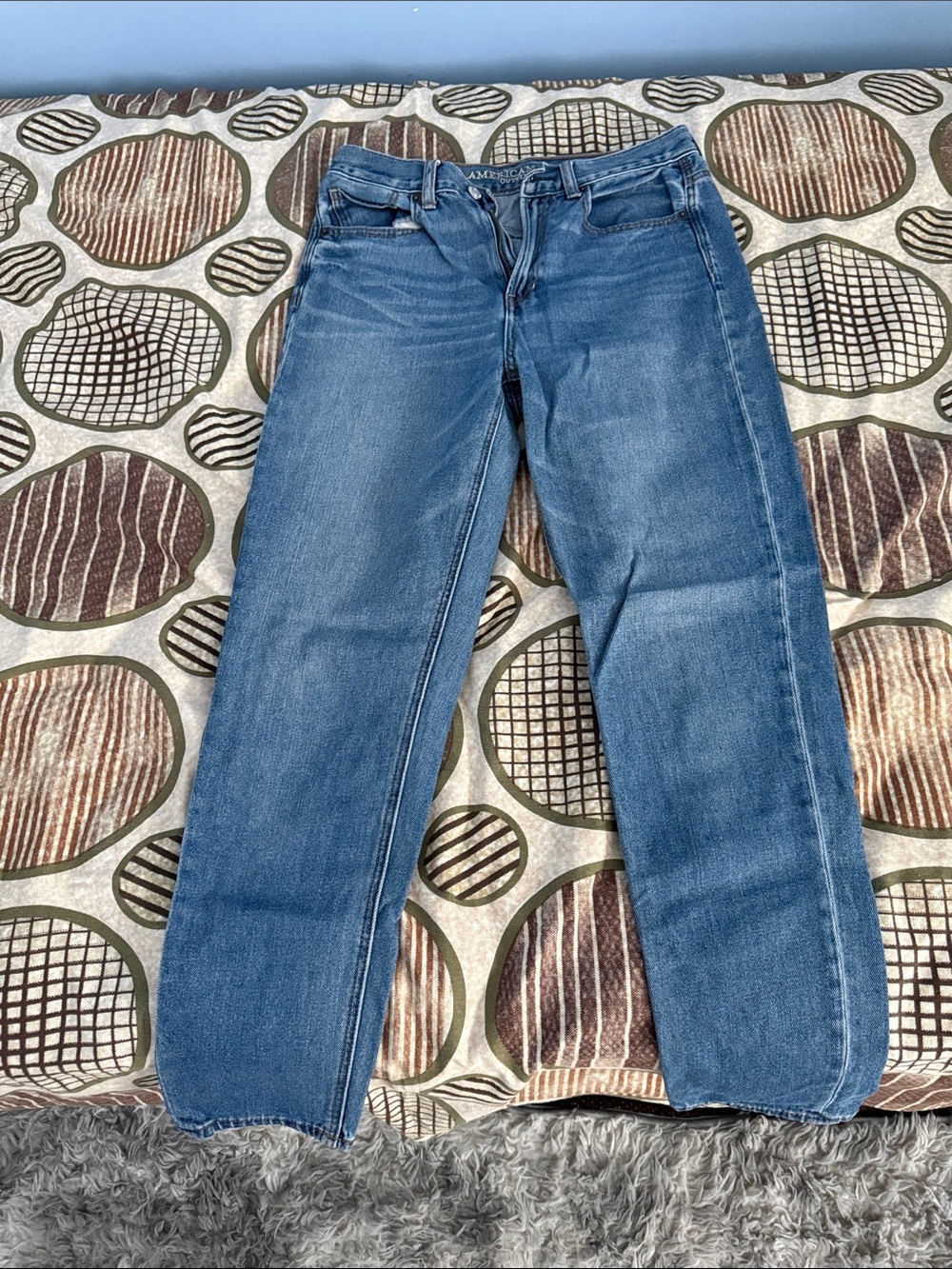 American Eagle Outfitters Classic Mid-Blue Straight Leg Jeans